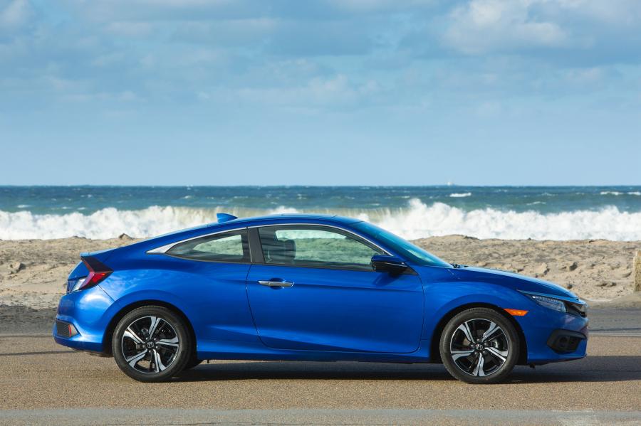  Honda Civic Coupe (FC3) 2016 года  (NA) (фото 15 из 40)